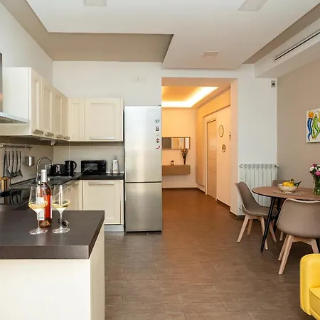 A Casa Di Lu Lu דירה